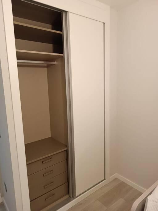 Appartamento ¡Al Lado De La Clinica Oftalmologica Vega! Oviedo Esterno foto